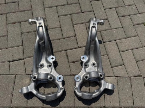 Mercedes S 223 2WD 2233000 2232900 Zwrotnica NOWA