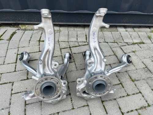 Mercedes E 214 A 2143320100 0200 Zwrotnica wahacz
