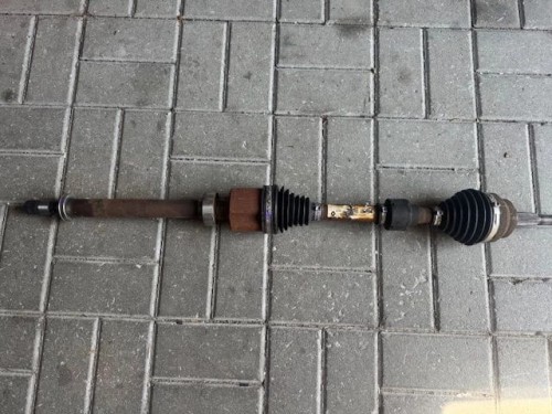 Renault Dacia Sandero III 391003270R półoś prawa OK