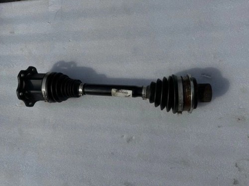 AUDI A8 4N 4M0407271 D przednia półoś ORYG OK