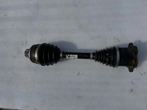 AUDI A8 4N 4N0407271 C przednia półoś ORYG