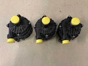 Mercedes 206 AMG 290 A 0005009000 Water pump NEW