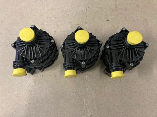 Mercedes 206 AMG 290 A 0005009000 Water pump NEW