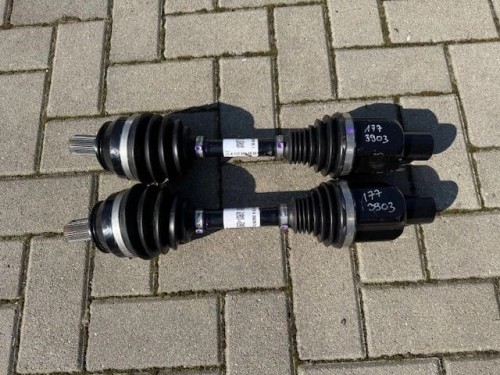 Mercedes A 177 B 247 A 1773303903 Półoś prawa ORYG