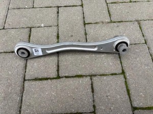 Mercedes C 205 AMG 2053503614 wahacz tył ORYG NOWY