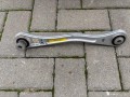 Mercedes C 205 AMG 2053503614 wahacz tył ORYG NOWY