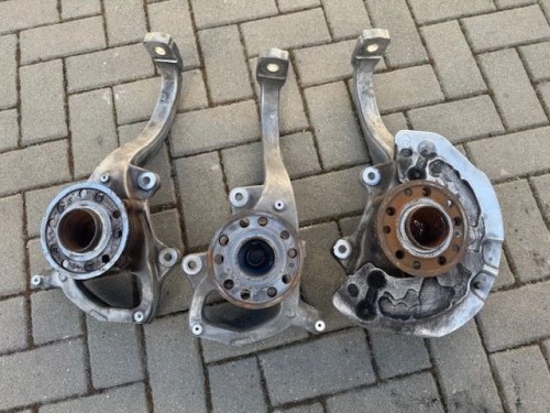 Mercedes C 205 2053322100 2023322200 Zwrotnica Piasta OK