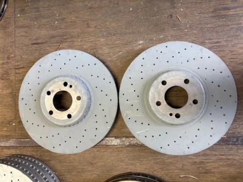 Mercedes 205 213 AMG 0004212312 tarcze 2szt ORYG NOWE