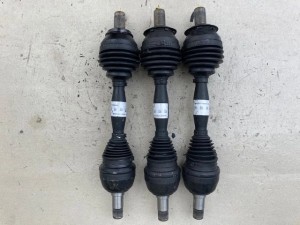 Mercedes GLA 176 246 A2463302701 Półoś ORYG NOWA