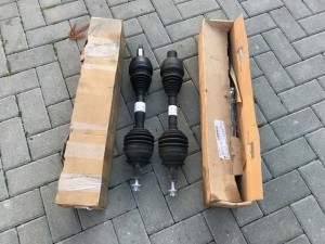 Mercedes A 45 CLA GLA AMG A 2463309200 9300 półoś