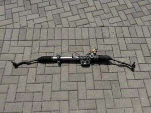 Nissan Navara 49001-5JU1B maglownica demontaż OK