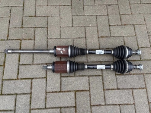 BMW G11 G12 XD 8639520 prawa półoś ORYG OK