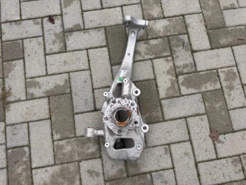AUDI Q5 8MA 8MA407559 zwrotnica ORYG OK