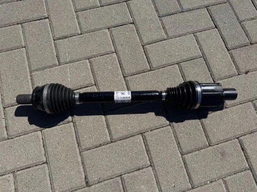 Mercedes CLA 174 A1743308000 półoś prawa ORYG NOWA