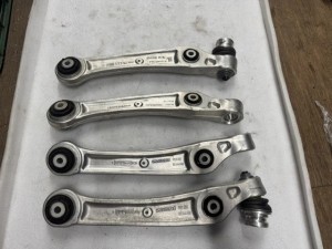 Audi VW Porsche 4M0407155 4M0407156 wahacz ORYG NOWY