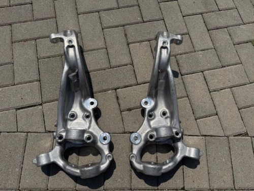 Mercedes S 223 2WD 2233000 2232900 Zwrotnica NOWA