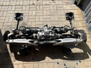 Mercedes CLA 118 GLA 1773508101 AMG dyfer zawieszenie kpl NEW
