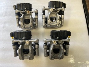 Mercedes 177 118 247 tył ORYG zacisk klocki ORYG NOWE