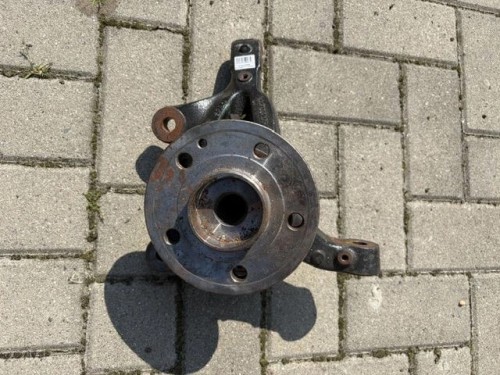 Mercedes V 447 Vito 4473300720 zwrotnica prawa OK