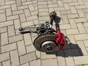 Audi TT 8S 8S0407254F PRAWA Zwrotnica wahacz półoś