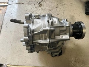 Mercedes AMG A 2902803100 Reduktor ORYGINAŁ NOWY