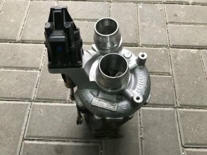 BMW G11 G12 750 G30 M550 8600290 840069 Turbina OK