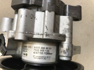 Mercedes 204 207 A 0054669501 Pompa wspomagania