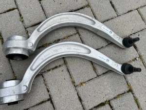 Audi A5 A4 8W 8W0407695 8W0407693 Wahacz ORYG NOWY