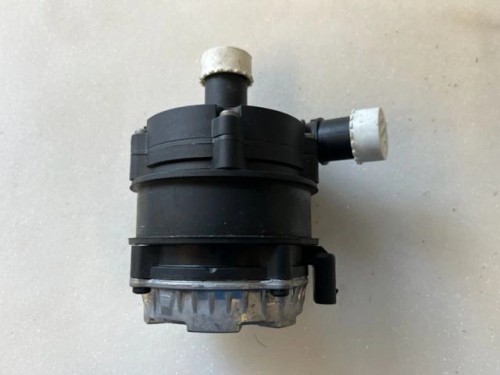 VW Seat 04L965567A pompa wody ORYG DEMONTAŻ