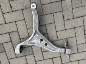 Mercedes ML GLE 166 292 A 1663300207 prawy wahacz