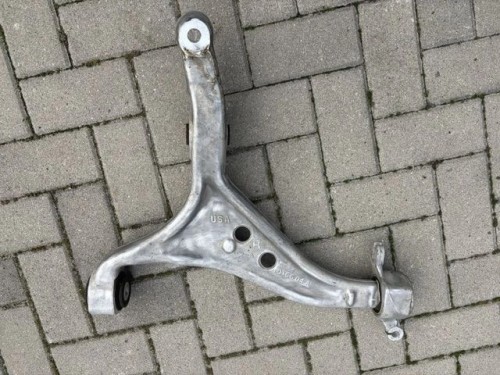 Mercedes ML GLE 166 292 A 1663300207 prawy wahacz