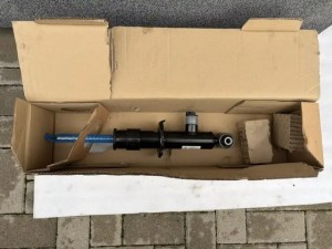 BMW G45 X3 5A3B230 lewy amortyzator tył ORYG NOWY