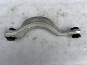 BMW G06 G06 X5 X6 6878022 PR Wahacz tył ORYG NOWY