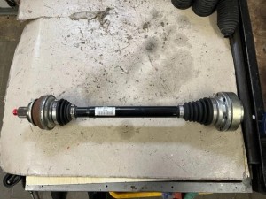 Audi A4 A5 8W 8W0501203F rear axle OK