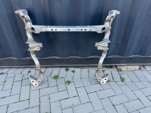 Audi Q7 Q8 VW Touareg 4M0399315R Sanki wózek OK