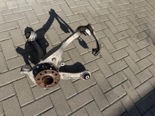 Mercedes E 213 257 2133324700 Zwrotnica wahacz kpl OK
